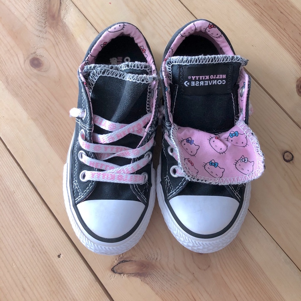 Girl’s Converse